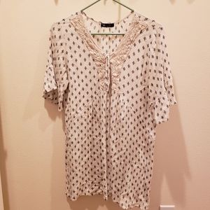Vision U.S.A. Women Ivory With Lace Short Sleeve Empire Waist Tunic Top XL